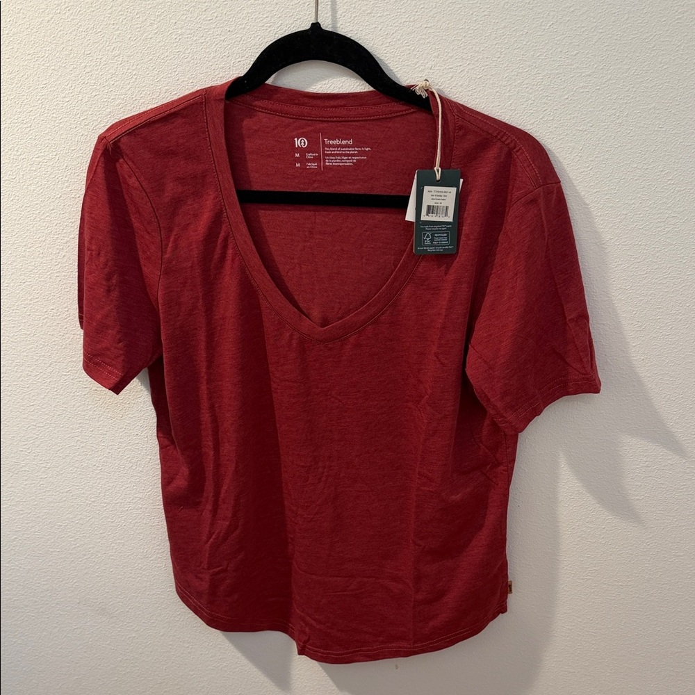 tentree Women's V-Neck Short Sleeve Top - Deep Red